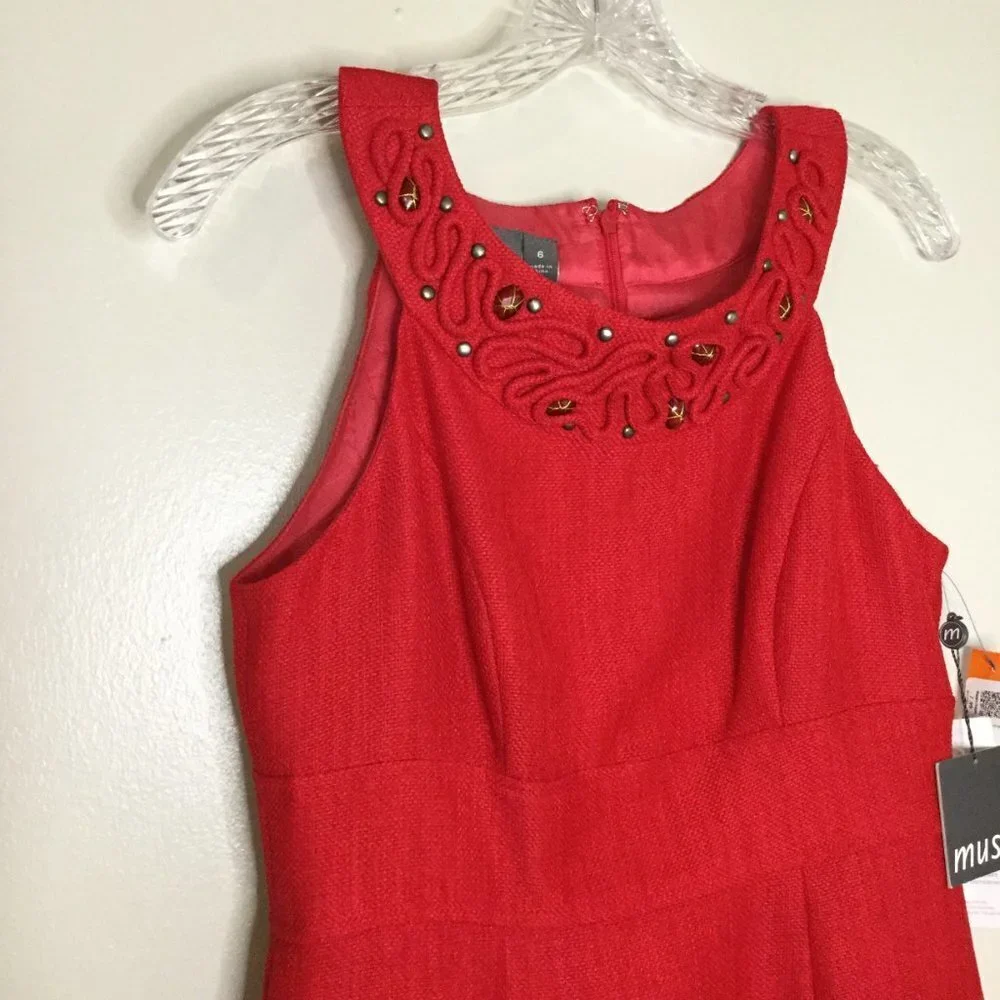 Muse Red Embellished Collar Sleeveless Dress - Picture 2 of 11